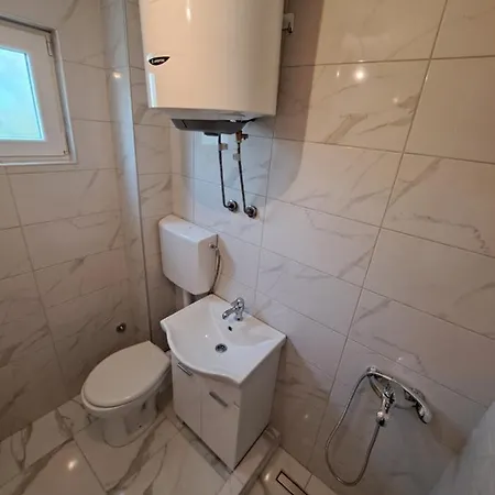 Oaza Ilidza بيت للعطل *